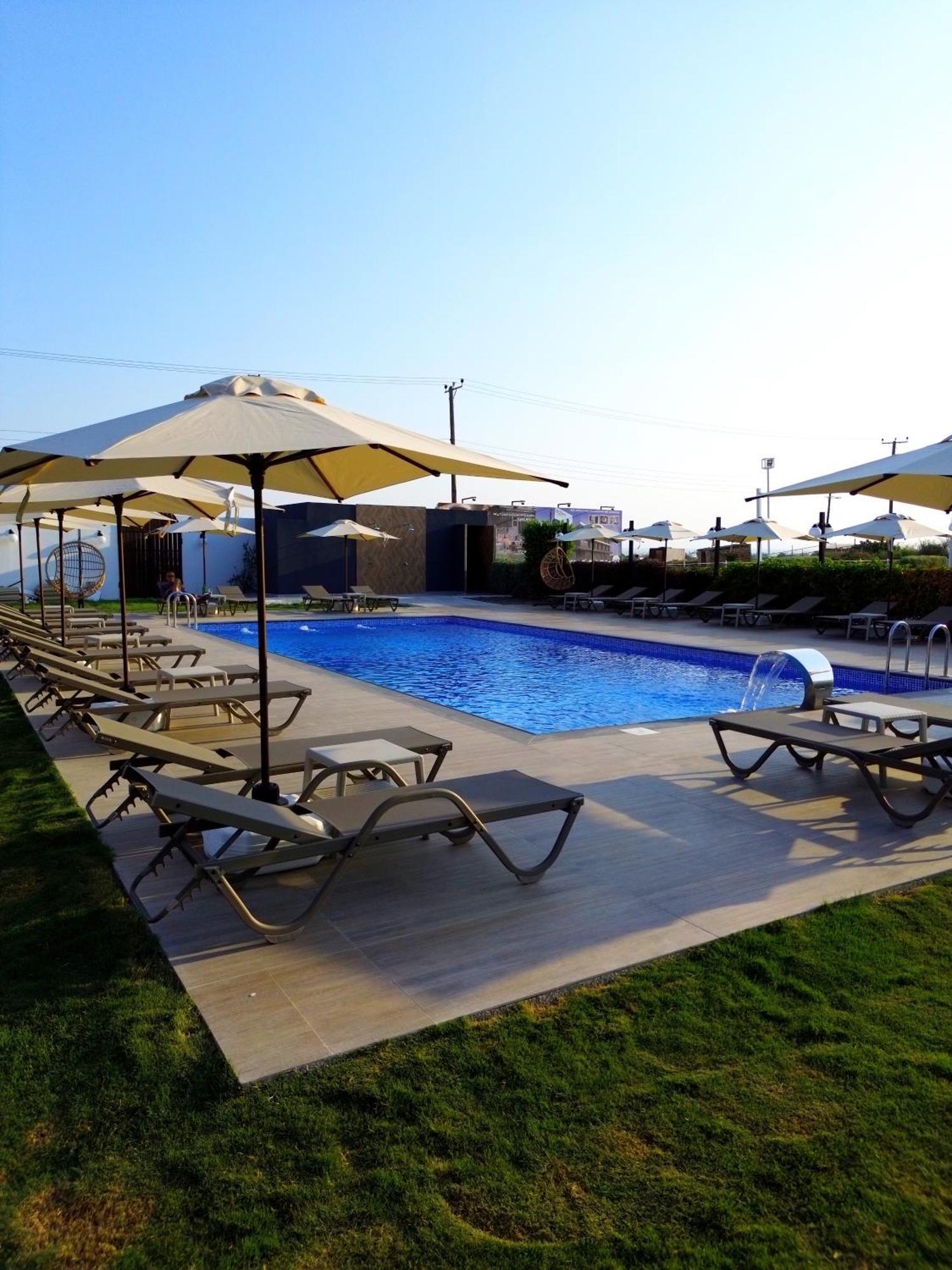 Cezar'S Airport Hotel นิโคเซีย ภายนอก รูปภาพ